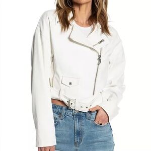 NWT Juicy Couture XS White Asymmetrical Neckline Cropped Moto Jacket With Belt